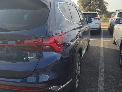 Certified 2023 Hyundai Santa Fe Limited FWD image 9
