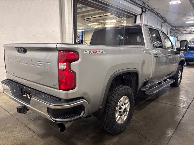 Used 2025 Chevrolet Silverado 2500 LT w/ Convenience Package AWD/4WD image 4
