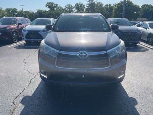 Used 2016 Toyota Highlander Limited AWD/4WD image 2