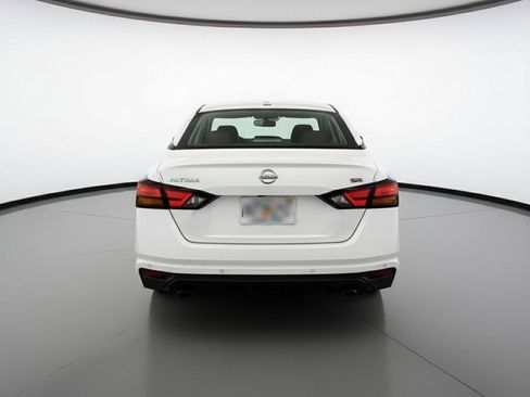 Used 2025 Nissan Altima 2.5 SR image 7