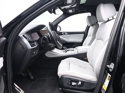 Used 2023 BMW X5 xDrive40i w/ Executive Package AWD/4WD image 11