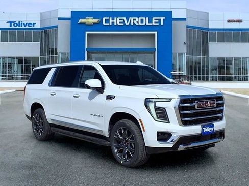 New 2026 GMC Yukon XL Elevation AWD/4WD image 2