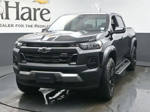 Used 2024 Chevrolet Colorado Trail Boss w/ Advanced Trailering Package image 7