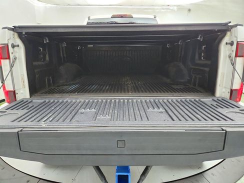 Used 2017 Ford F250 Platinum w/ Platinum Ultimate Package AWD/4WD image 31