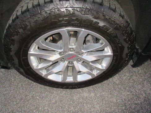 Used 2021 GMC Sierra 1500 SLT AWD/4WD image 9
