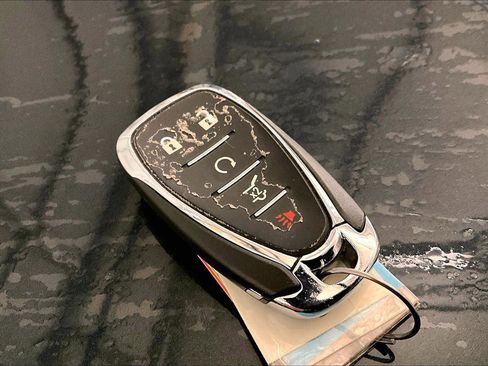 Used 2019 Chevrolet Traverse LT image 9