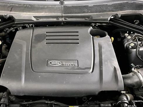 Used 2024 Land Rover Defender 110 S image 29