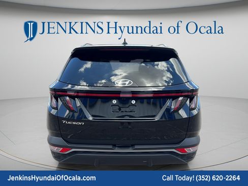 Certified 2024 Hyundai Tucson SEL w/ Convenience Package FWD image 4