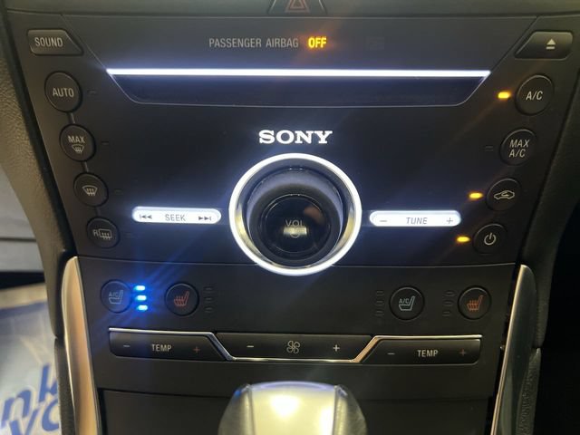 Used 2016 Ford Edge Titanium w/ Equipment Group 301A FWD image 17