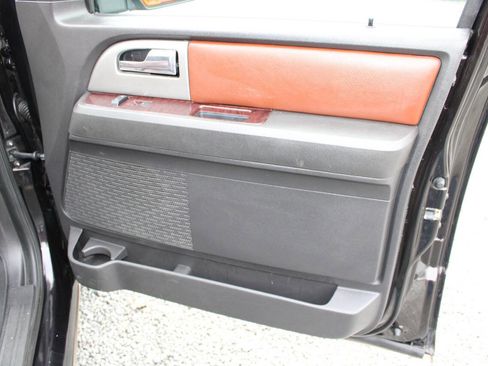 Used 2013 Ford Expedition EL King Ranch image 24