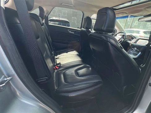 Used 2020 Ford Edge Titanium w/ Equipment Group 301A FWD image 28