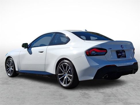 Used 2023 BMW 230i xDrive Coupe w/ Premium Package image 6