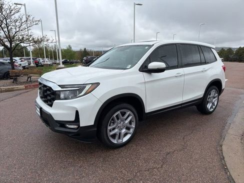 Certified 2024 Honda Passport EX-L image 3