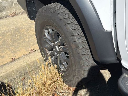 Used 2024 Ford Ranger Raptor AWD/4WD image 13