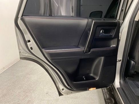 Certified 2022 Toyota 4Runner TRD Off-Road Premium image 28