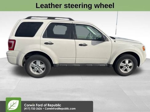 Used 2012 Ford Escape XLT image 9