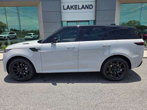 New 2026 Land Rover Range Rover Sport Dynamic SE AWD/4WD image 1