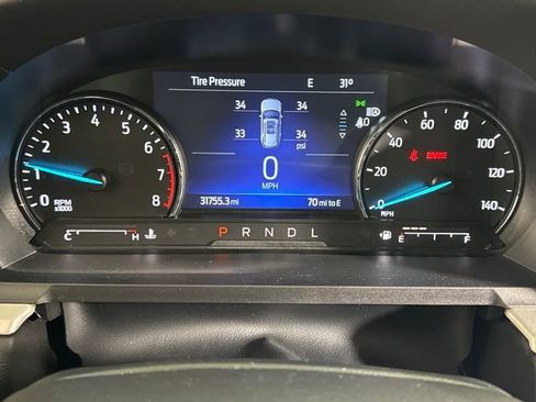 Used 2023 Ford Explorer XLT image 22