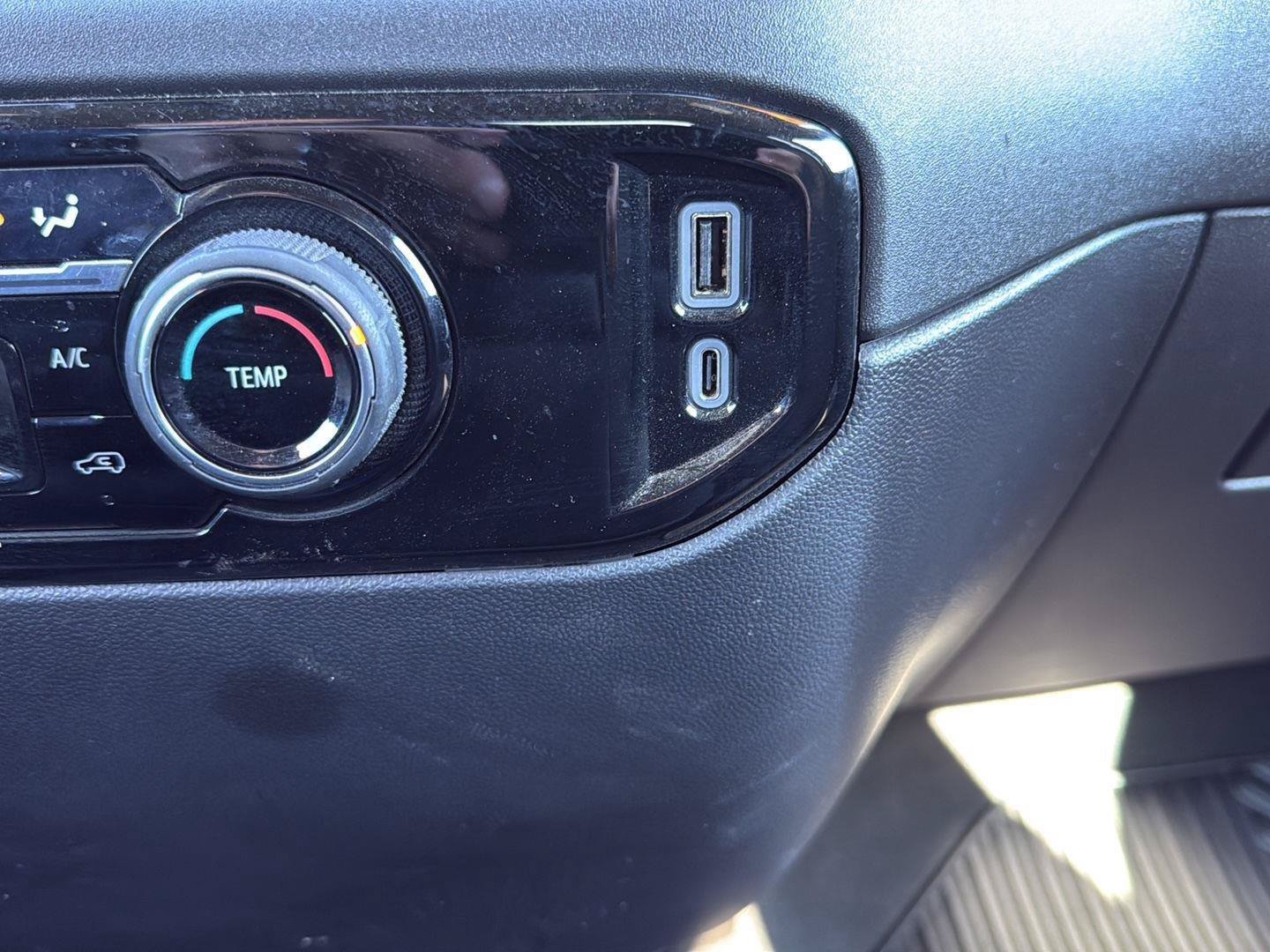 Used 2026 Chevrolet Silverado 3500 LT AWD/4WD image 16