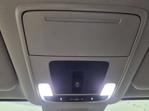 Used 2024 Honda CR-V EX-L image 14