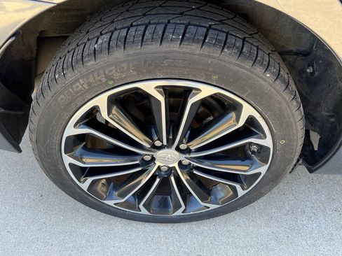 Used 2016 Toyota Corolla S Premium image 32