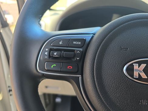 Used 2017 Kia Sportage EX image 19