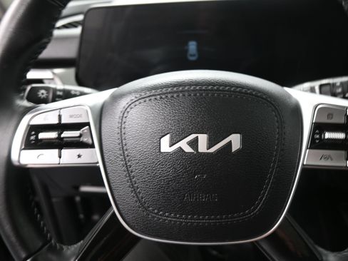 Used 2024 Kia Telluride S w/ S Sunroof Package FWD image 17