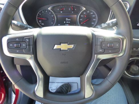 Used 2025 Chevrolet Blazer LT FWD image 30
