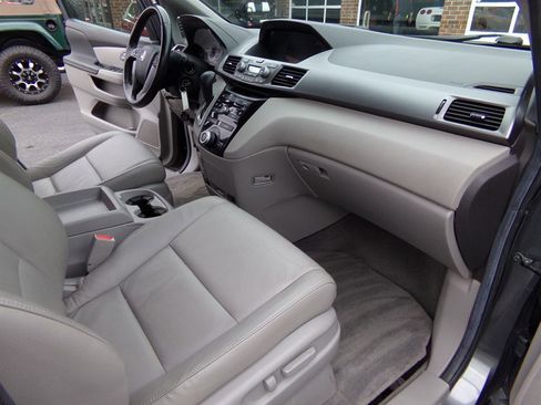 Used 2013 Honda Odyssey EX-L image 22