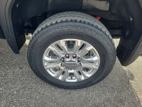 Used 2022 GMC Sierra 2500 Denali w/ Technology Package image 9