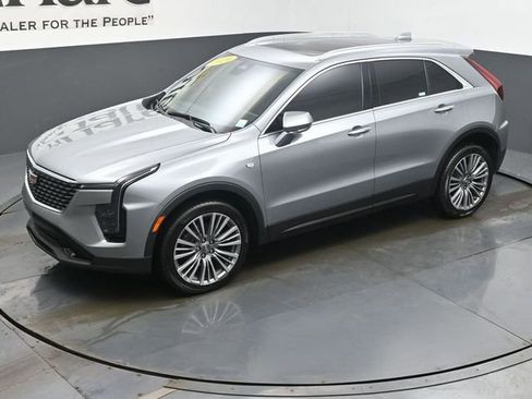 Used 2024 Cadillac XT4 Premium Luxury image 44