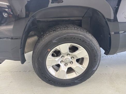 Used 2023 RAM 1500 Big Horn image 12