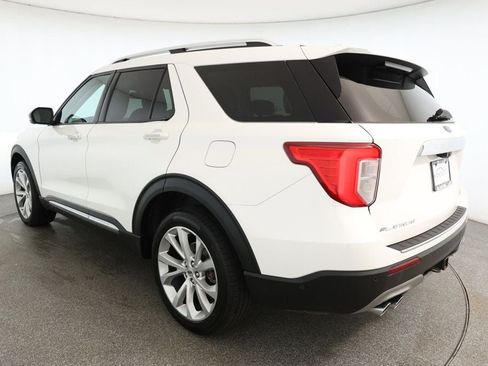 Used 2022 Ford Explorer Platinum w/ Equipment Group 601A AWD/4WD image 6