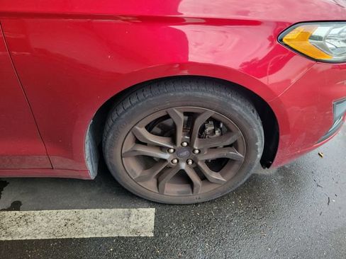 Used 2020 Ford Fusion SE w/ Equipment Group 151A FWD image 4