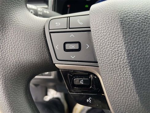 Used 2026 Toyota Camry LE image 30