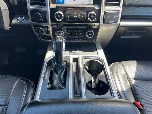 Used 2018 Ford F150 Lariat image 38