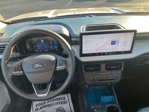 New 2025 Ford Maverick XLT image 25