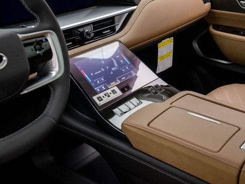 New 2026 INFINITI QX80 Luxe w/ Cargo Package AWD/4WD image 11