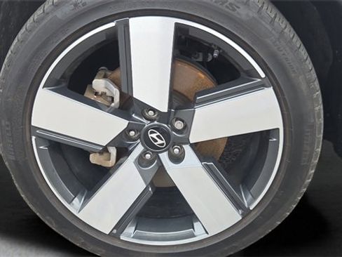 Used 2024 Hyundai Santa Fe Limited image 42