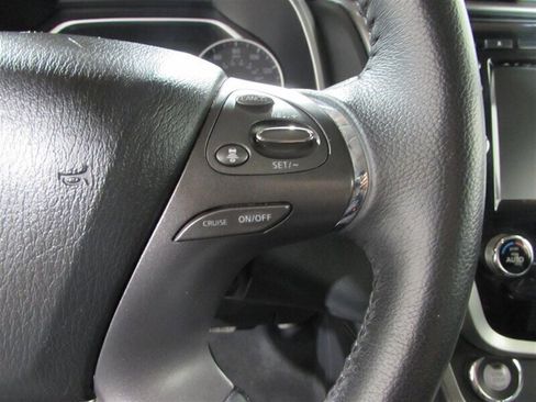 Used 2023 Nissan Murano SV image 52