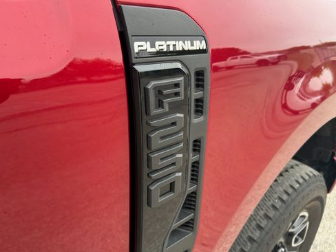 Used 2025 Ford F250 Platinum image 2
