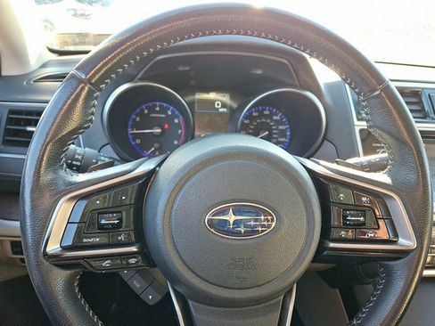 Used 2019 Subaru Outback 2.5i Limited w/ Popular Package #2 image 21