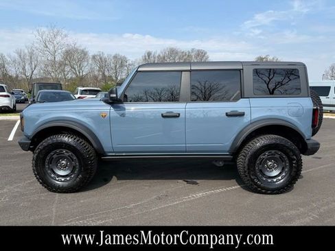 Used 2024 Ford Bronco Badlands image 8