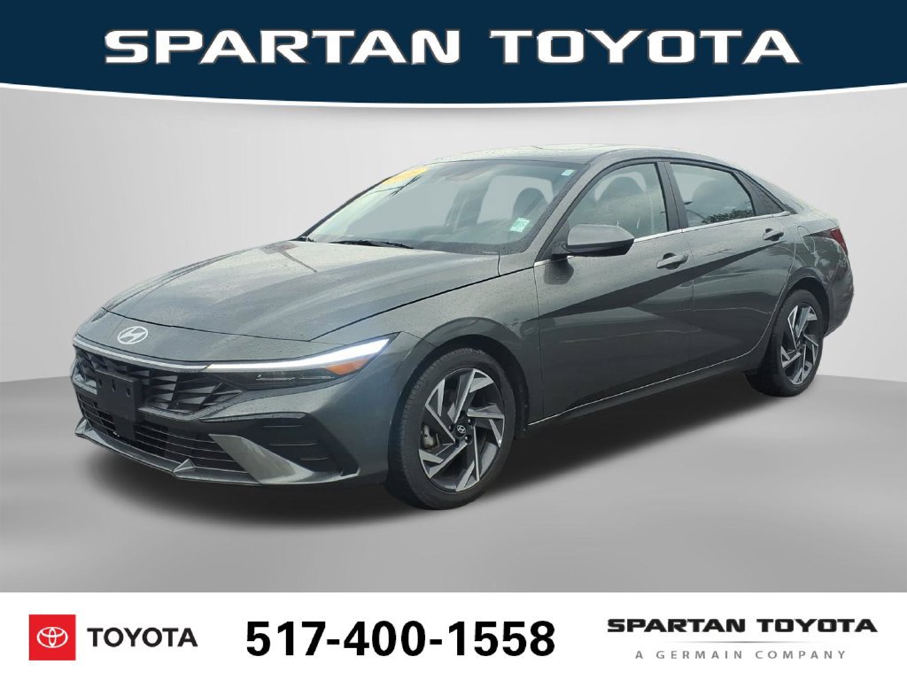 Used 2025 Hyundai Elantra SEL FWD image 1