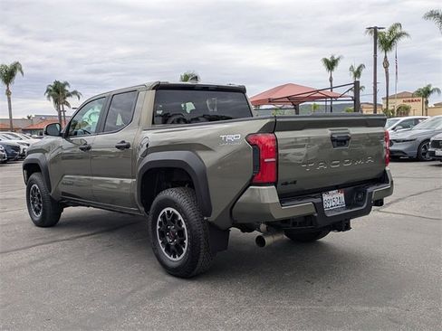 Used 2024 Toyota Tacoma TRD Off-Road image 7