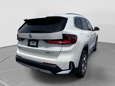 New 2026 BMW X1 xDrive28i w/ Convenience Package AWD/4WD image 5