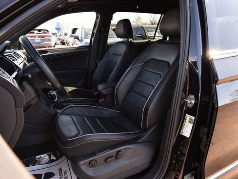 Certified 2024 Volkswagen Tiguan SEL R-Line image 21