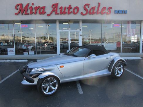 Used 2002 Chrysler Prowler RWD image 1