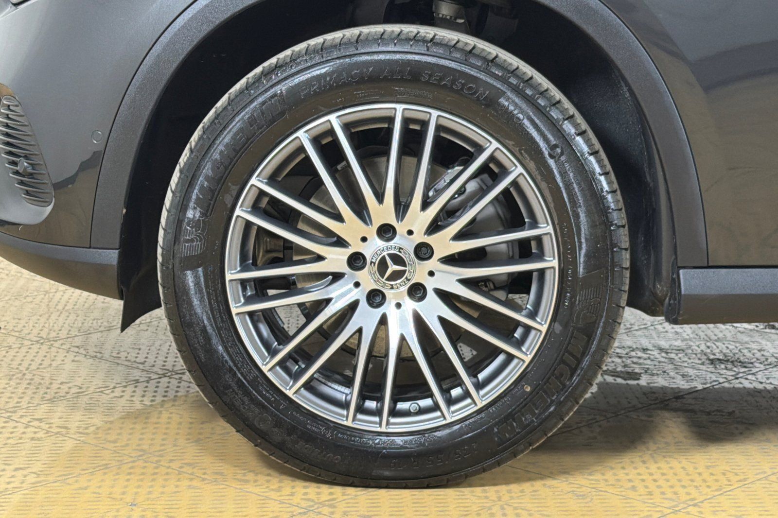 Used 2026 Mercedes-Benz GLC 300 image 25