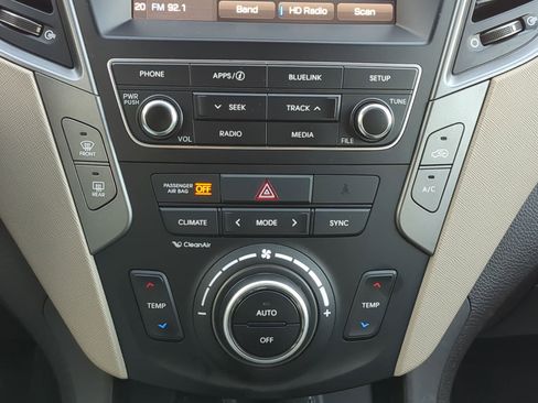 Used 2017 Hyundai Santa Fe Sport 2.0T image 24